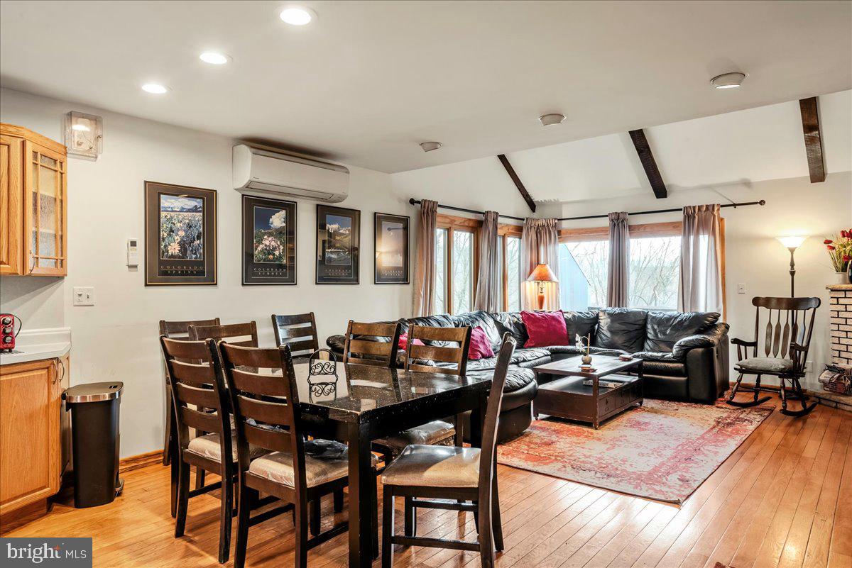 31 Middle Village Way Property Photo 14