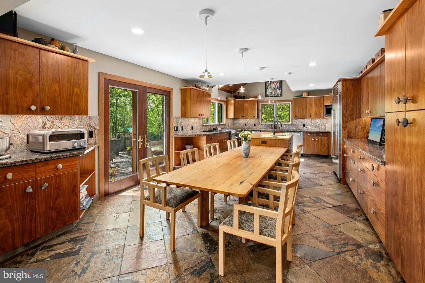 310 Hunters Farm Rd Property Photo 18