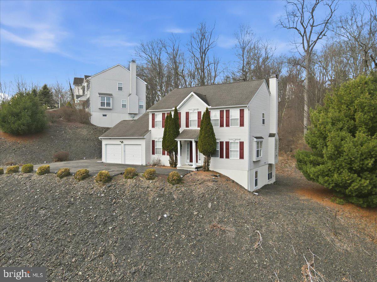 706 Franklin Ct Property Photo 3