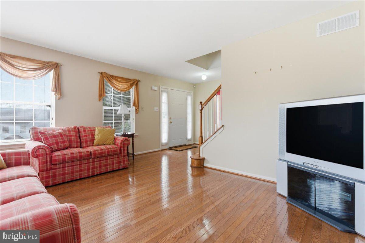 706 Franklin Ct Property Photo 14