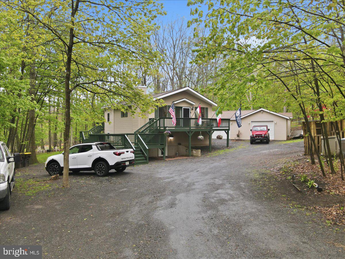 149 Mcmichaels Ct Property Photo 9