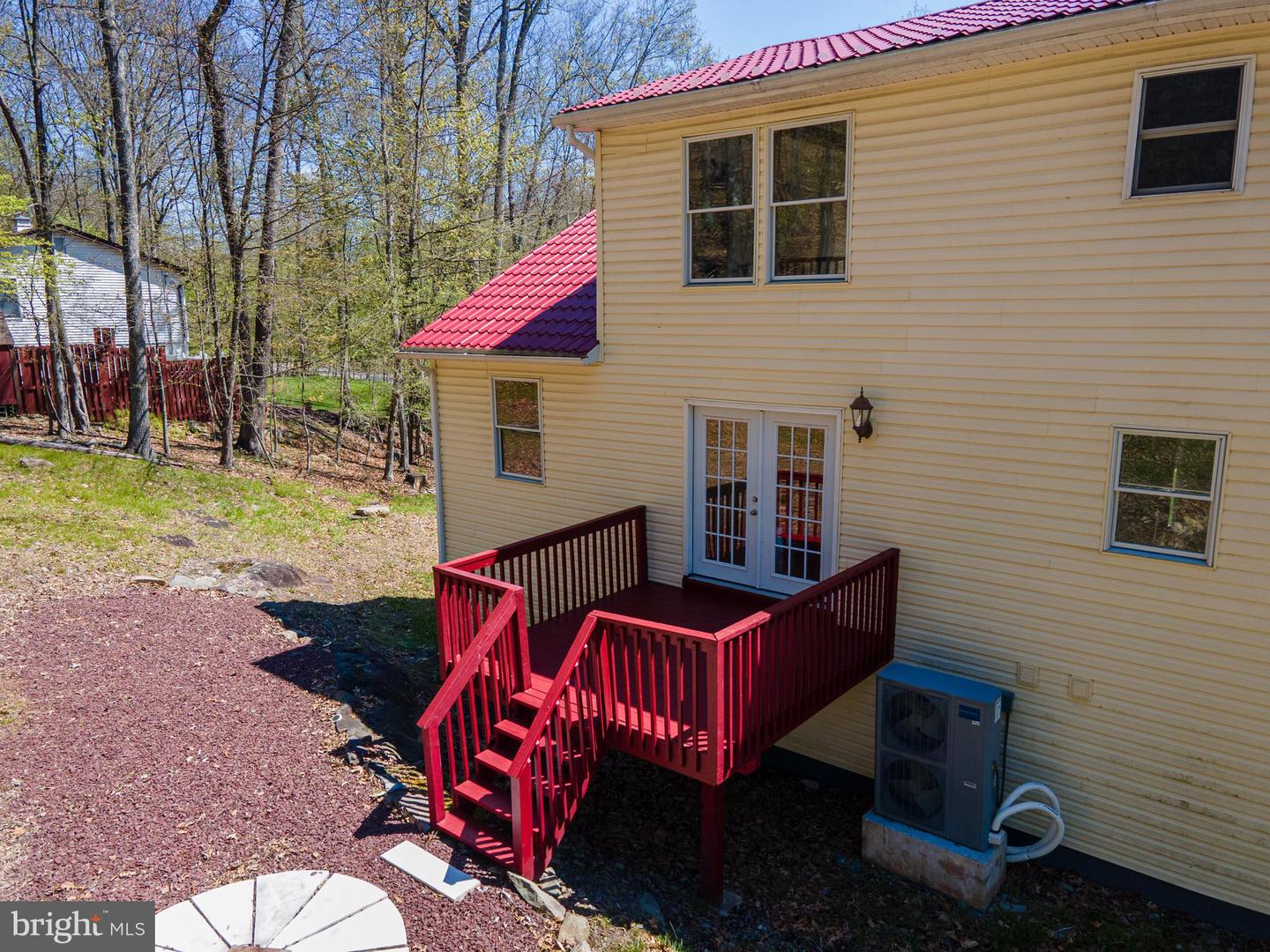 57 Lake Ln Property Photo 48