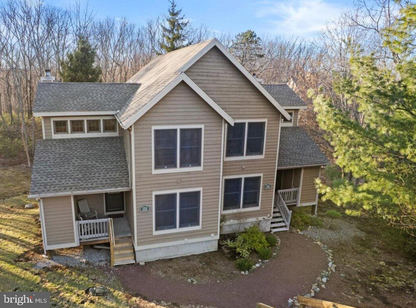 155 Pine Ct #e Property Photo 4