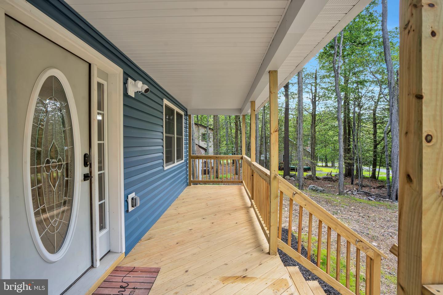 8595 Periwinkle Dr Property Photo 3