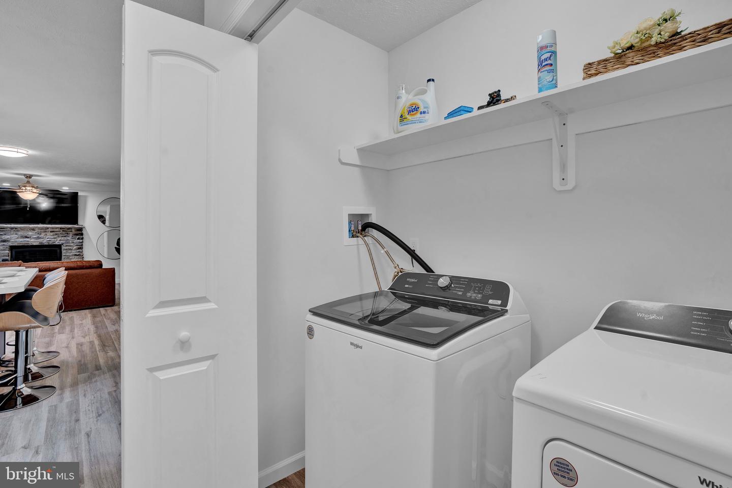 8595 Periwinkle Dr Property Photo 31