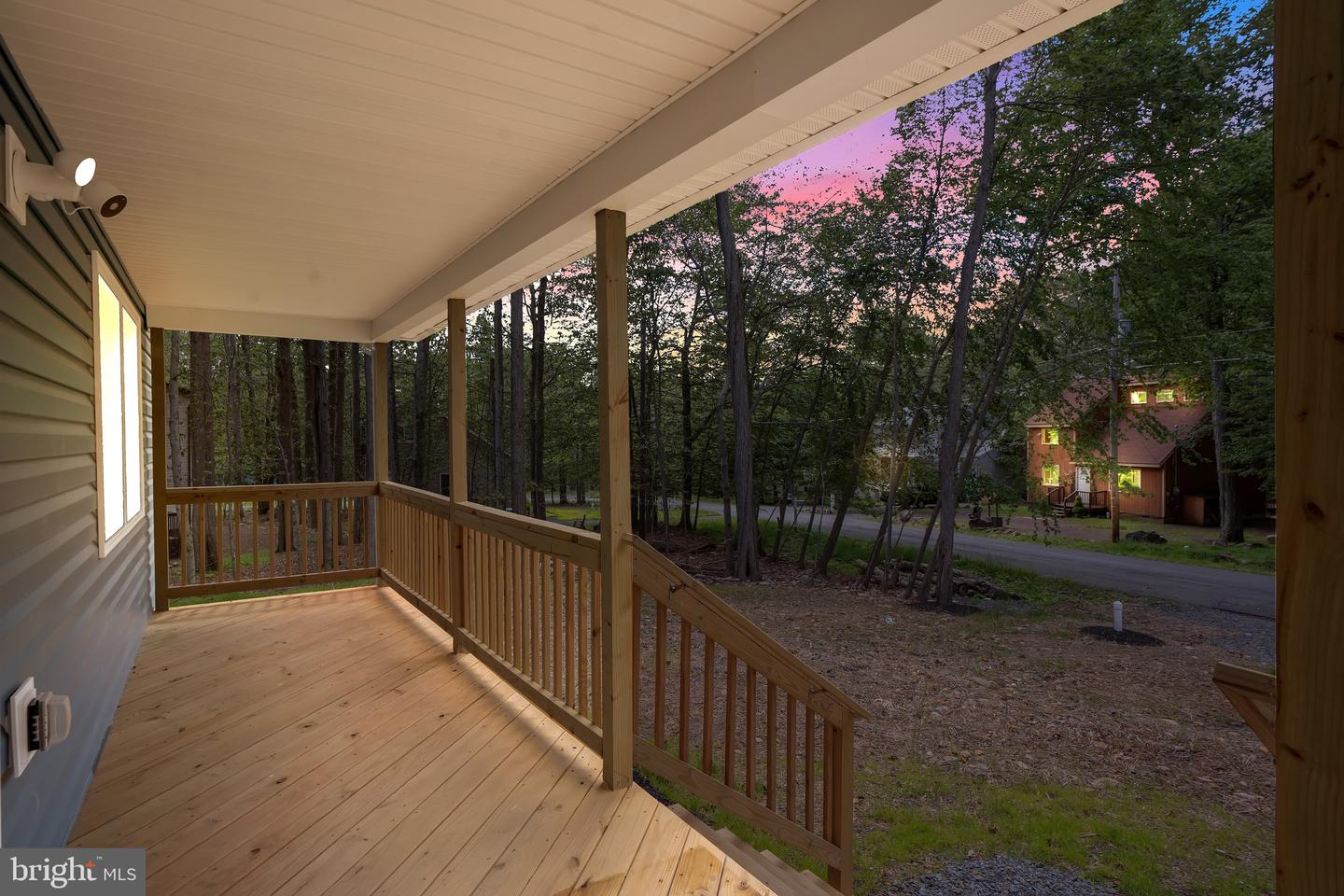 8595 Periwinkle Dr Property Photo 39