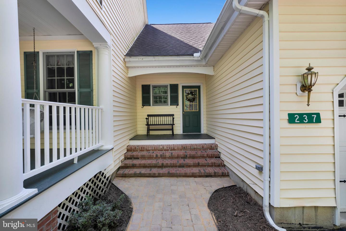 237 Eastshore Dr Property Photo 5