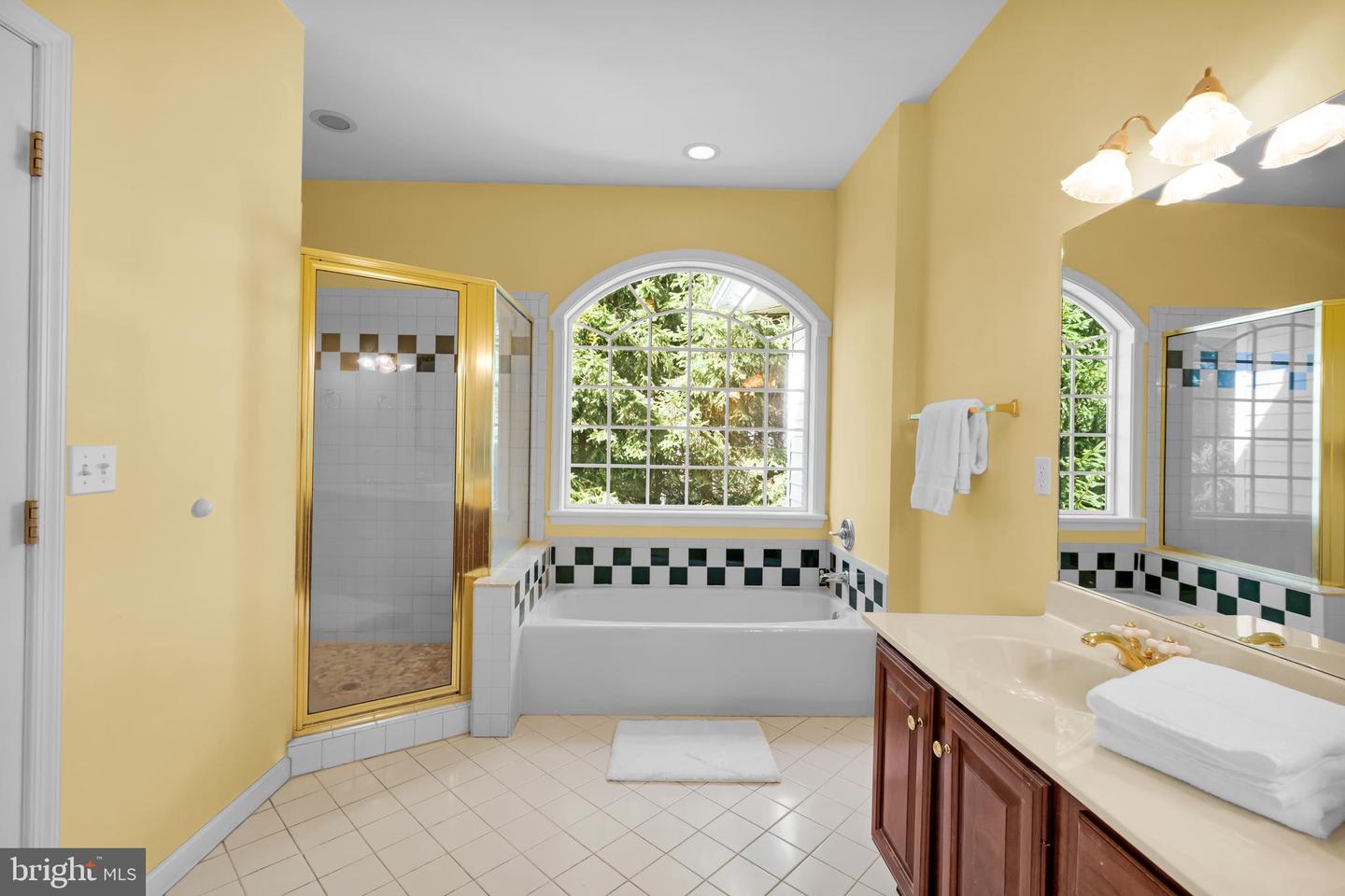 237 Eastshore Dr Property Photo 35