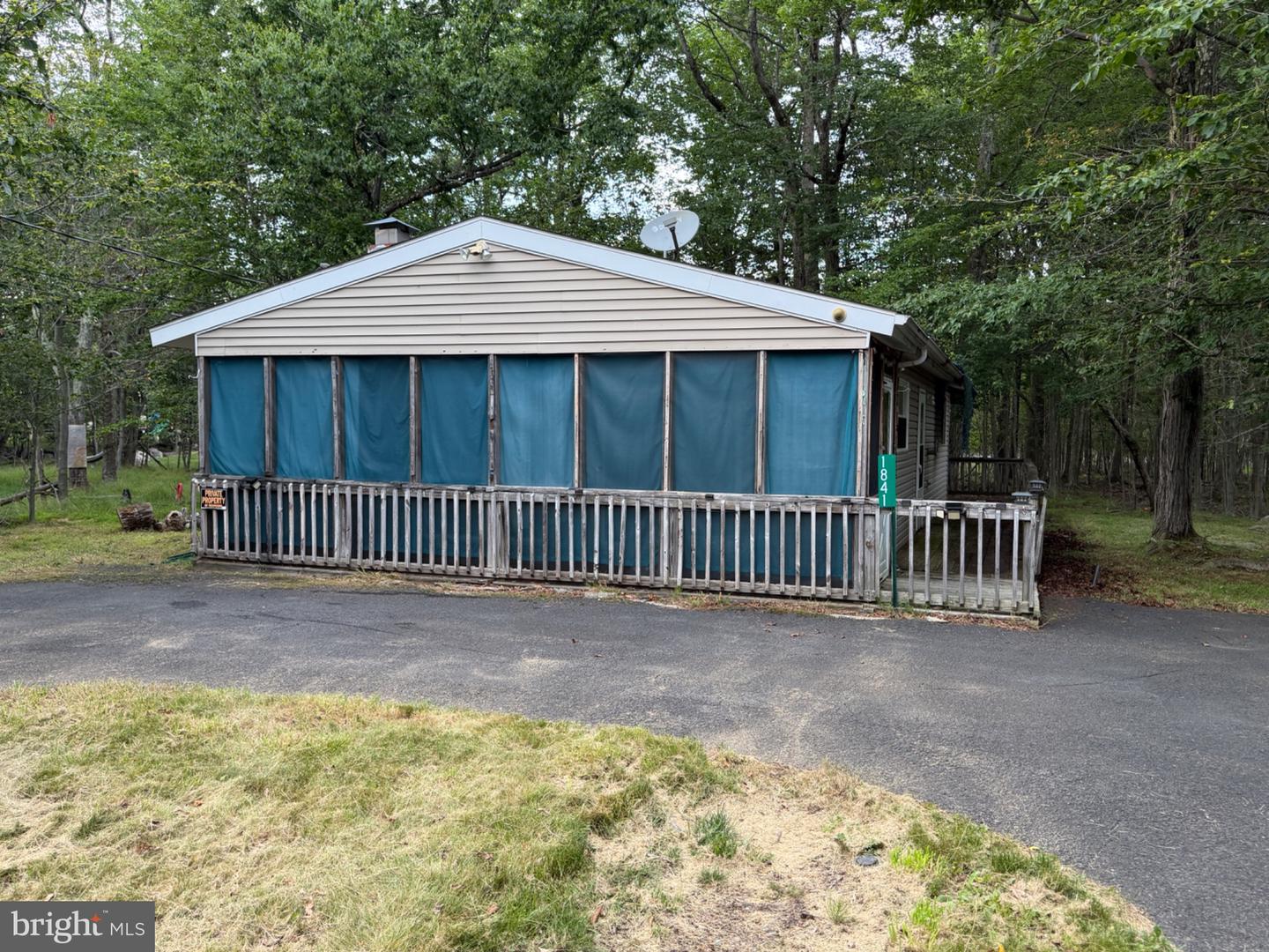 1841 Shadyside Dr Property Photo 33