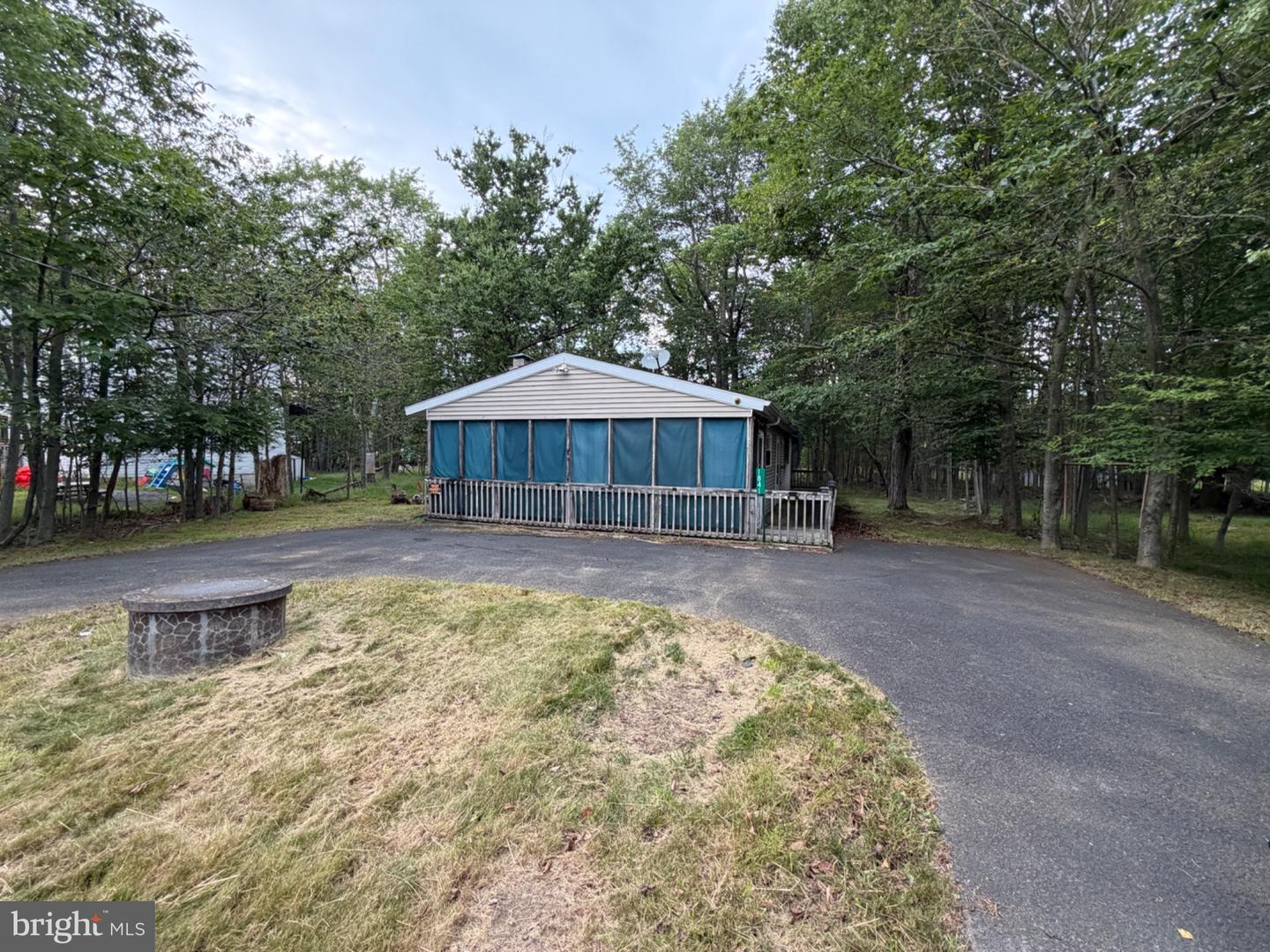 1841 Shadyside Dr Property Photo 34