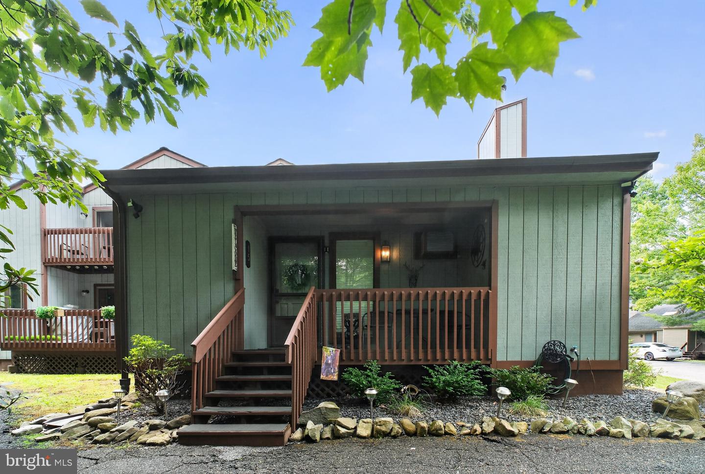 15 Ski Side Ct Property Photo 2