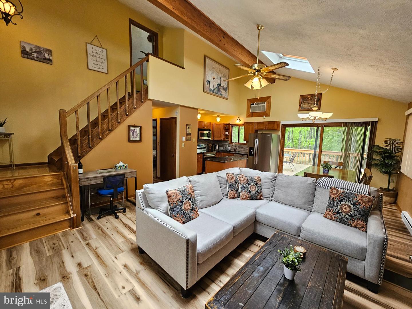 8226 Woodchuck Ct Property Photo 2