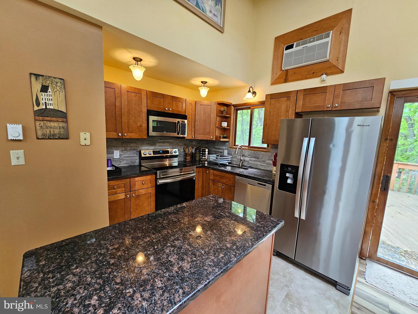 8226 Woodchuck Ct Property Photo 6