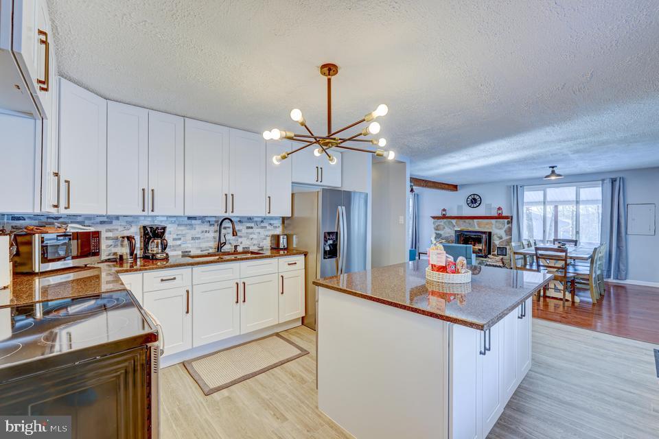 143 CATHLEEN DR