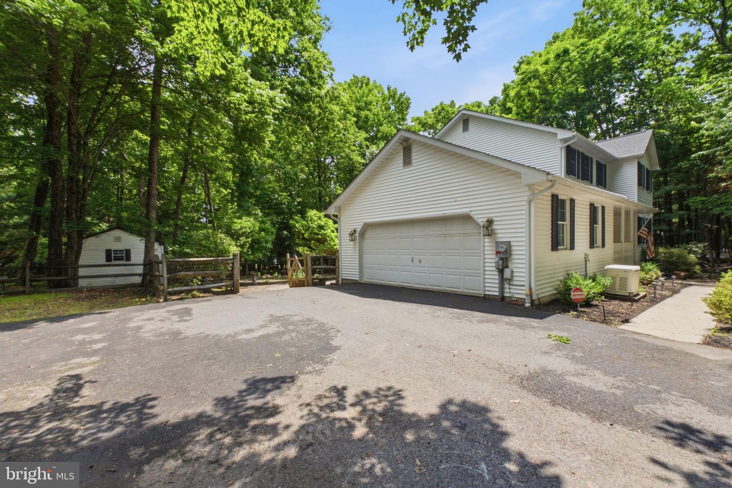 3 Theresa Ln Property Photo 44