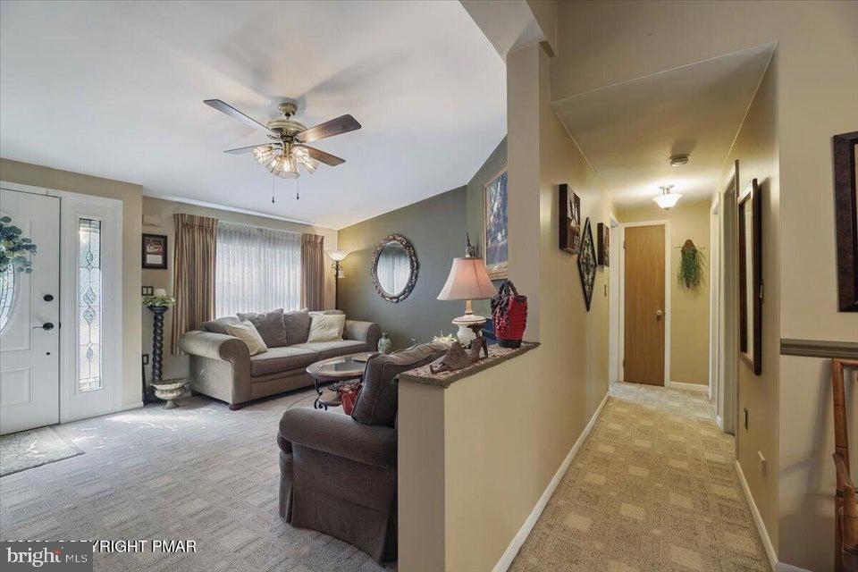 137 Outer Dr Property Photo 30