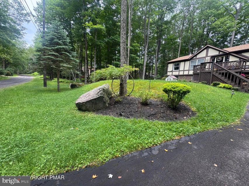 137 Outer Dr Property Photo 45