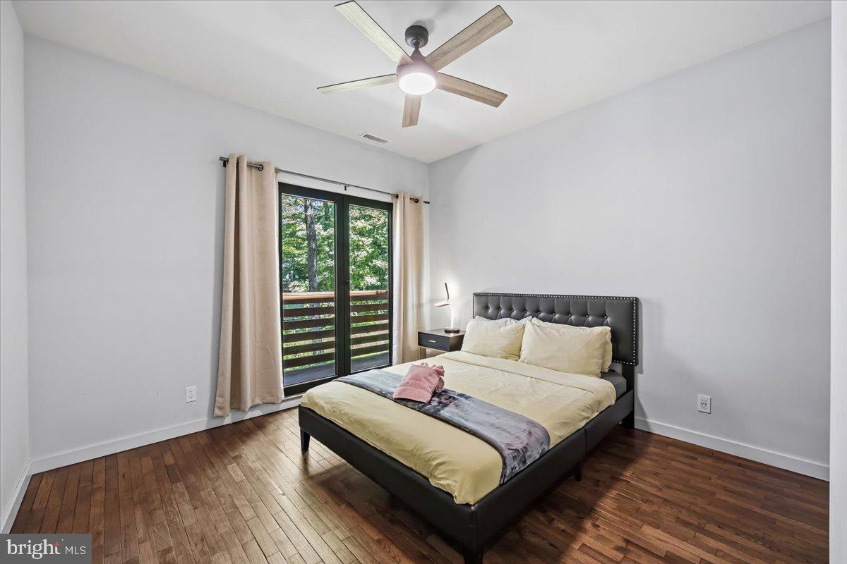 1142 Oakland Pl Property Photo 17