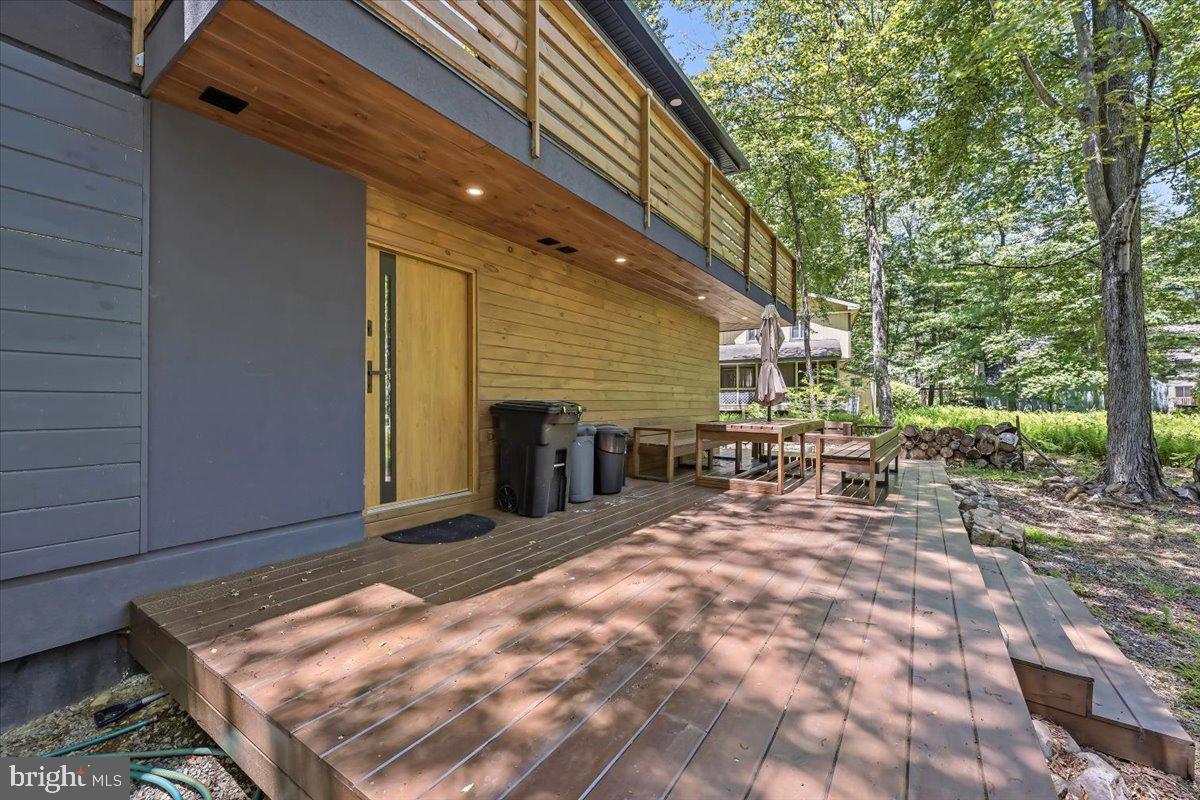 1142 Oakland Pl Property Photo 37