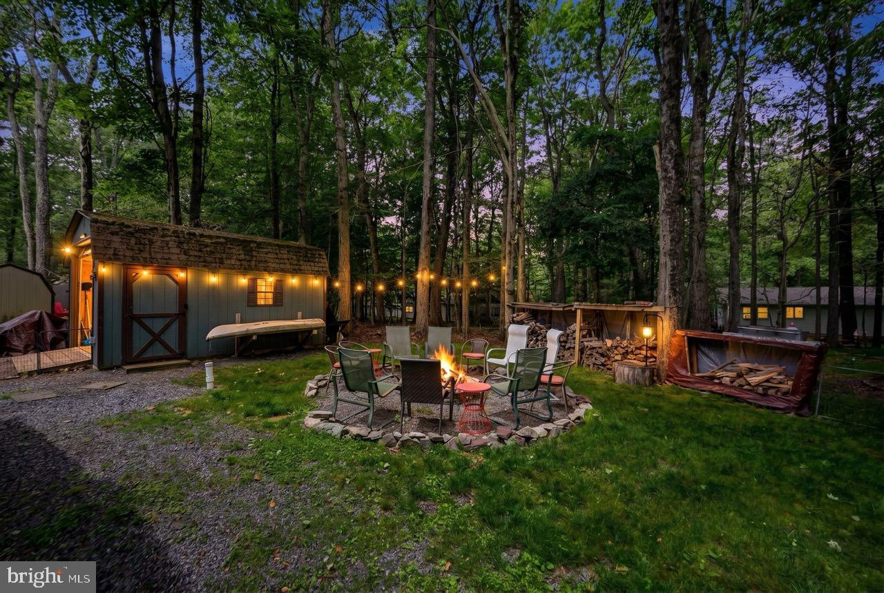 167 Tommys Ln Property Photo 2