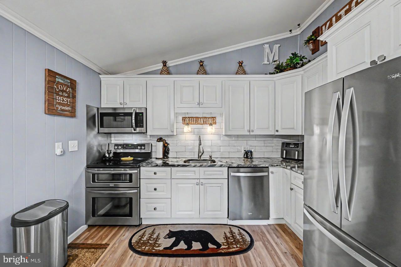 167 Tommys Ln Property Photo 11