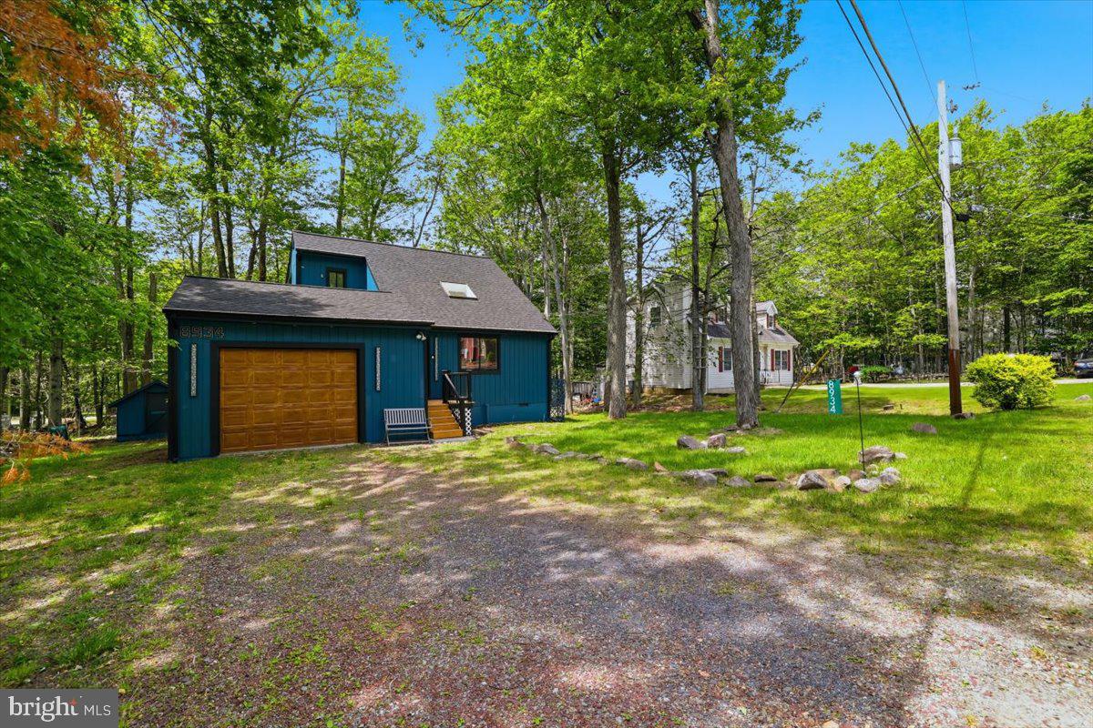 8934 Deerfield Rd Property Photo 5