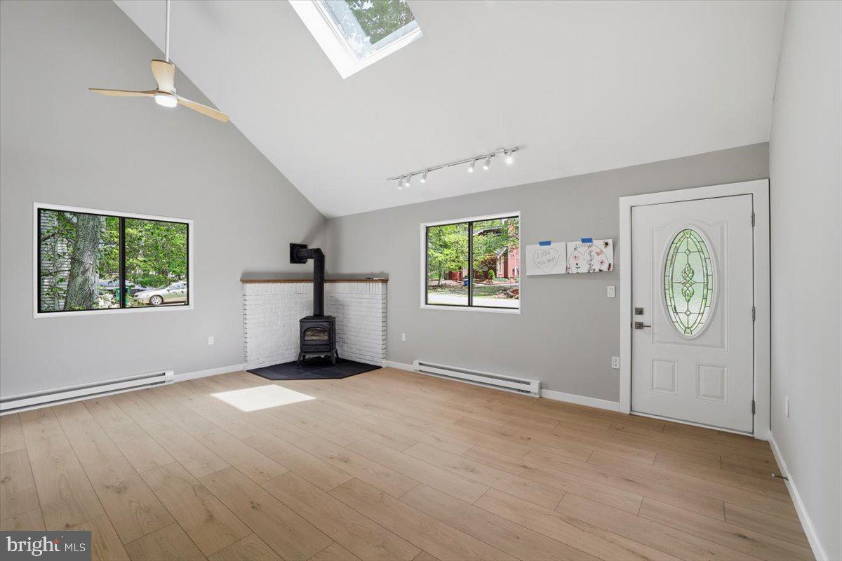 8934 Deerfield Rd Property Photo 11