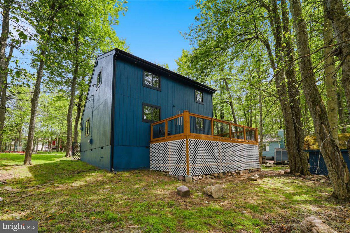 8934 Deerfield Rd Property Photo 37