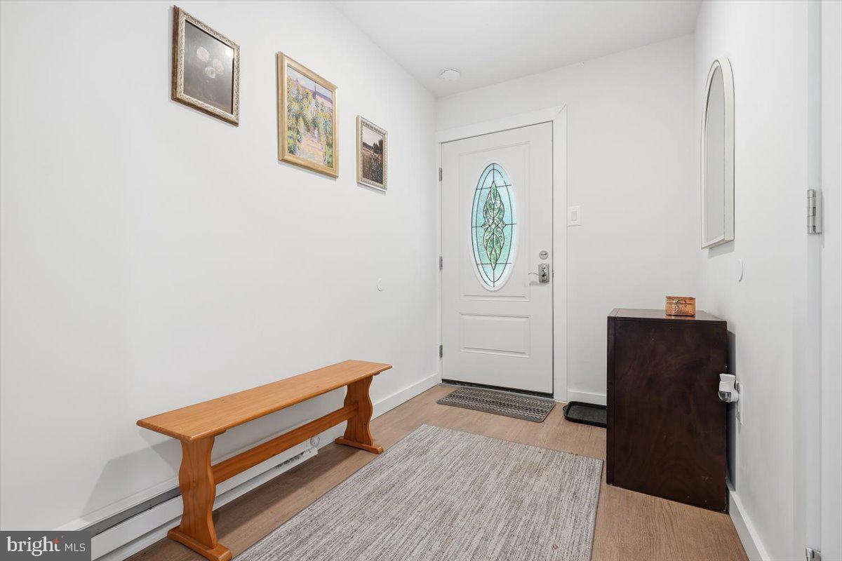 4172 Brook Ct Property Photo 4