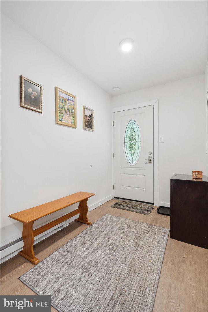 4172 Brook Ct Property Photo 6