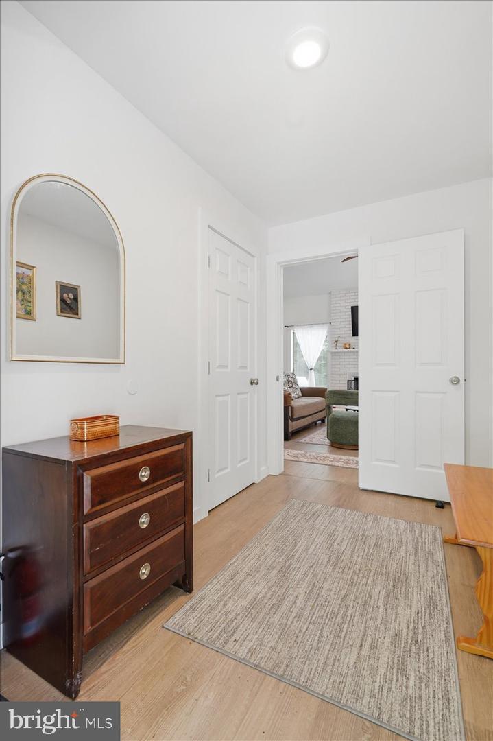 4172 Brook Ct Property Photo 7
