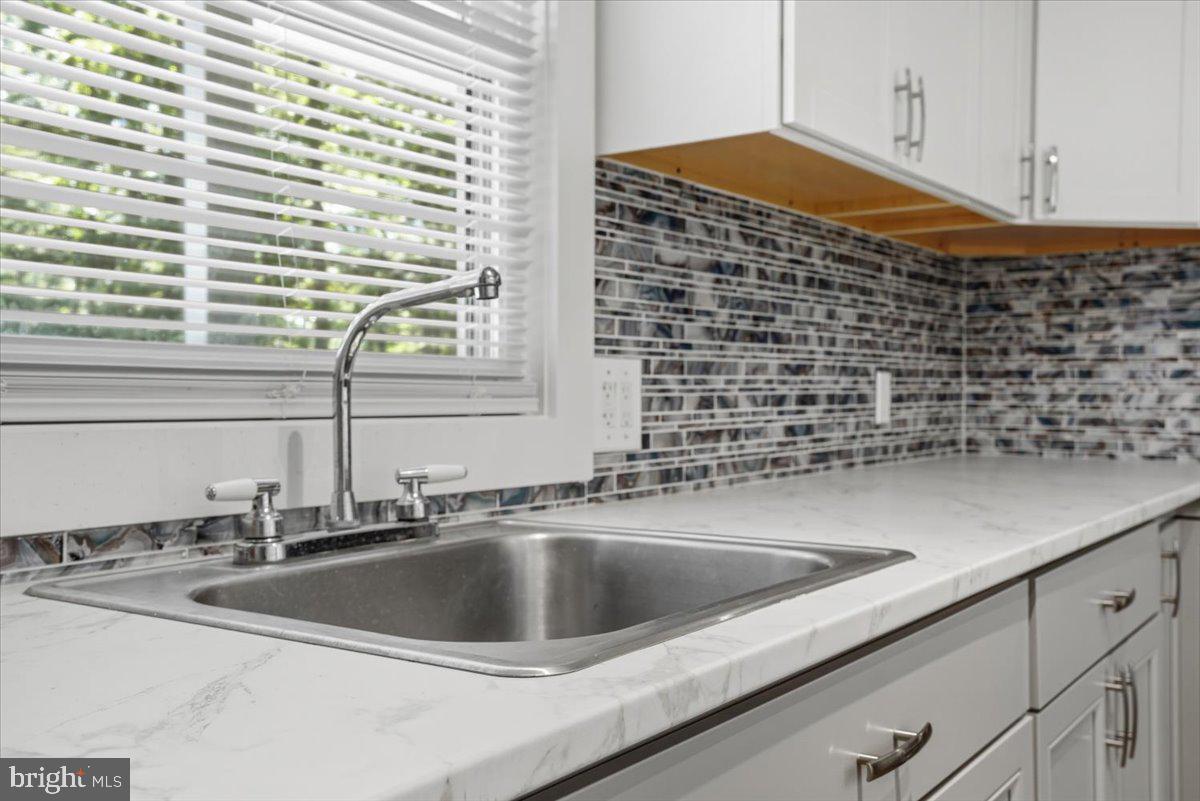 4172 Brook Ct Property Photo 25