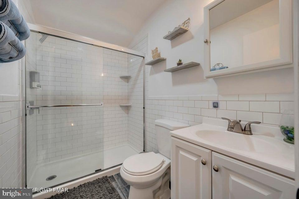 7430 Ventnor Dr Property Photo 21