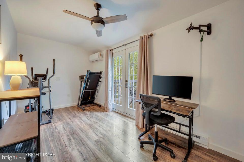 7430 Ventnor Dr Property Photo 22