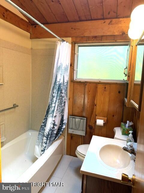 241 Champlain Dr Property Photo 12