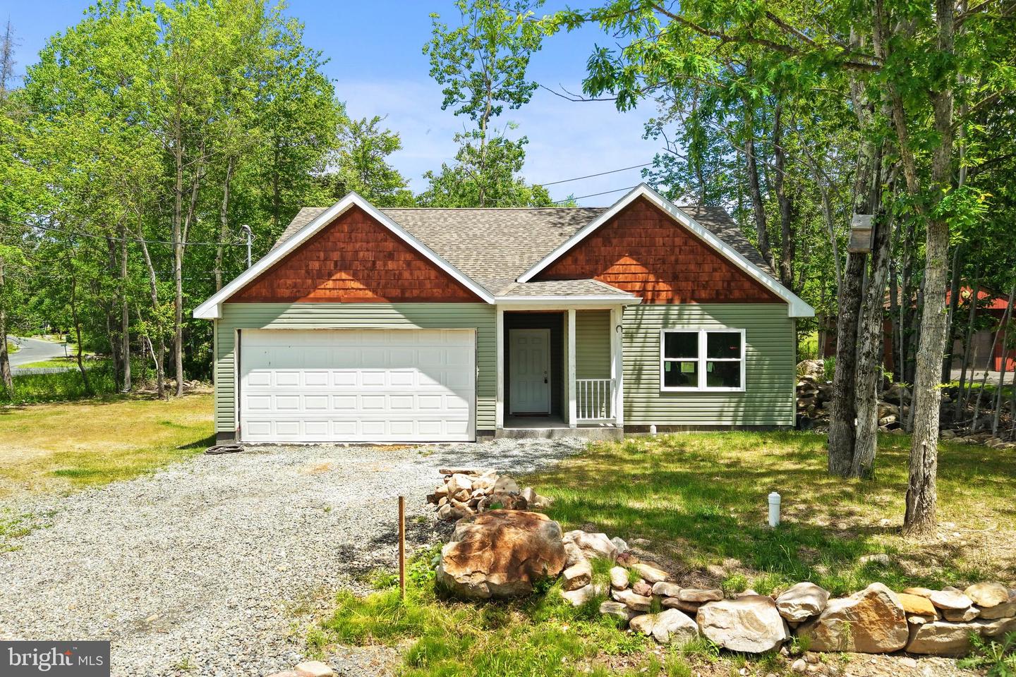 3111 Briarwood Dr Property Photo 4