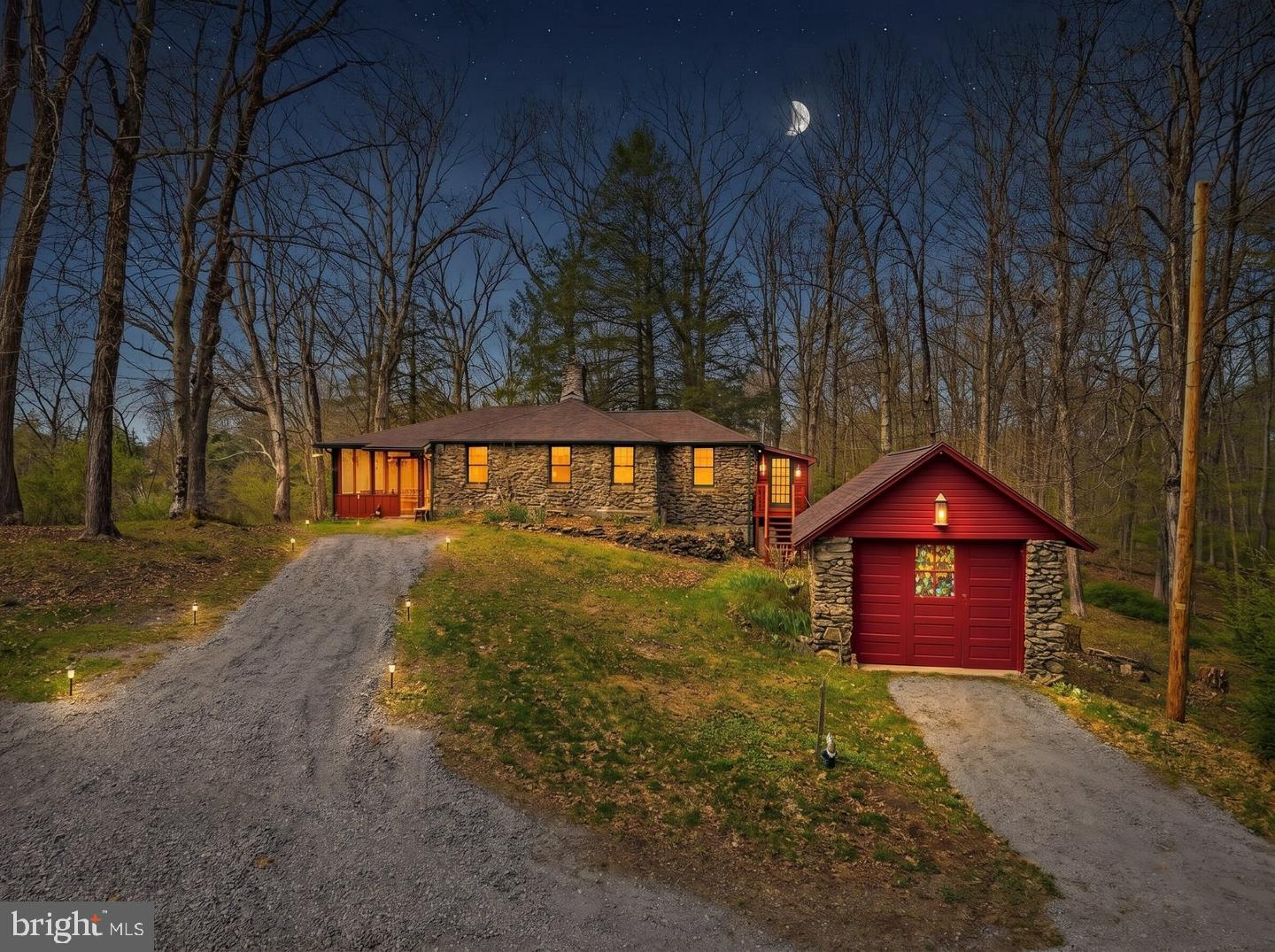 248 FENICAL LN