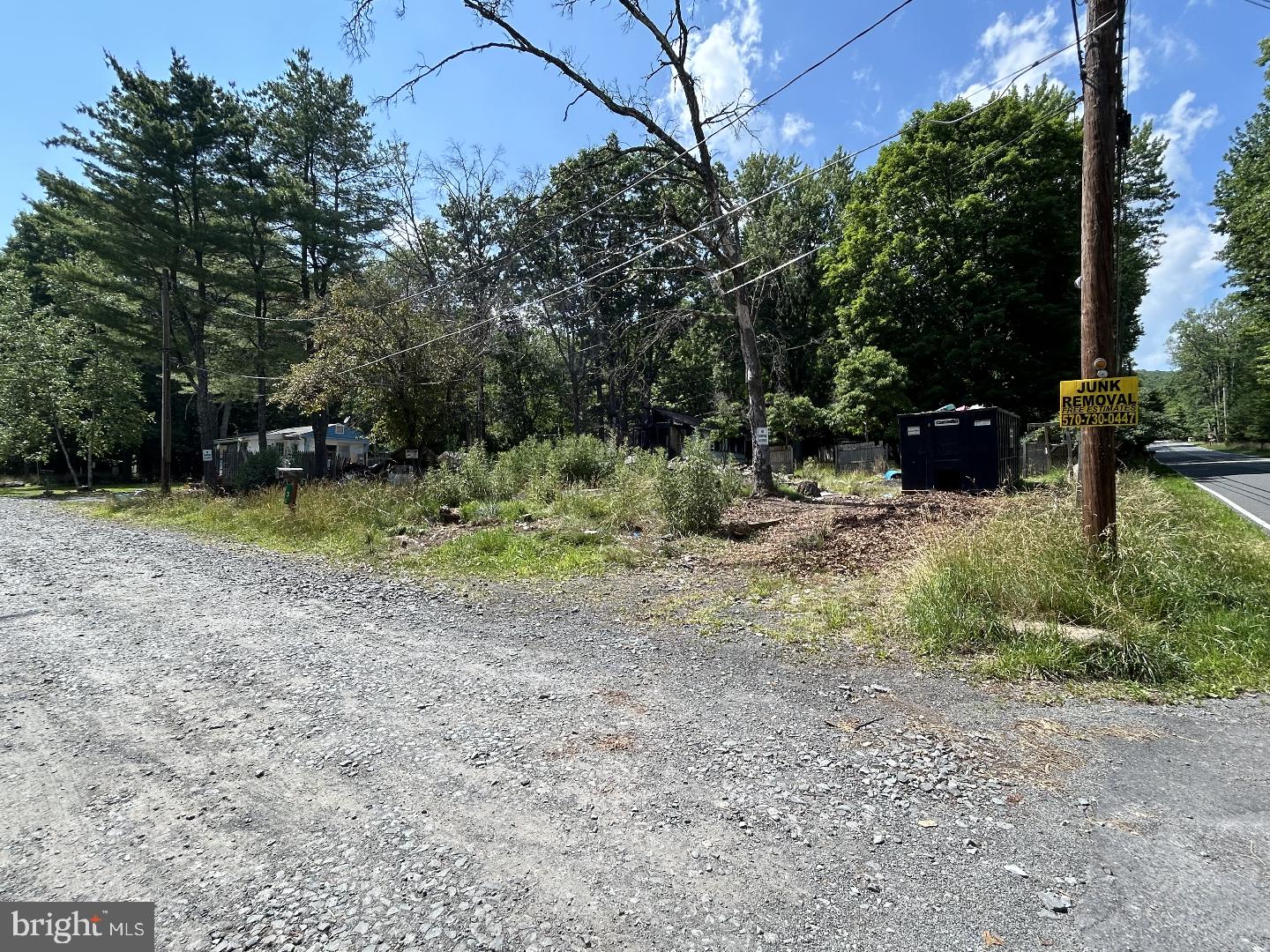 3 Filbert Ln Property Photo 2
