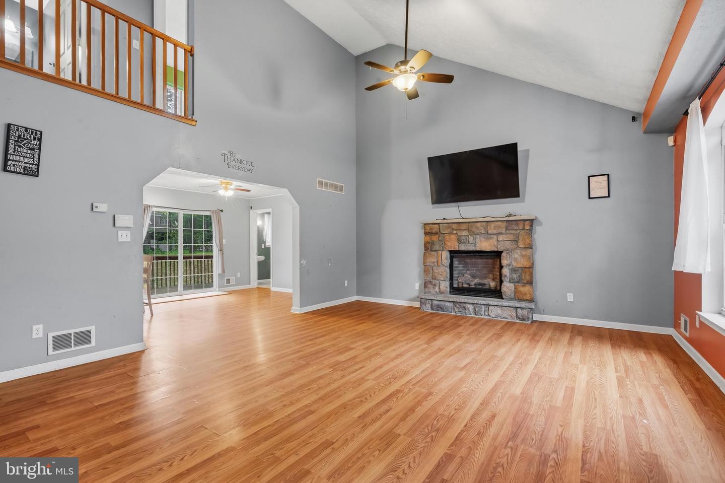1124 Cambell Way Property Photo 9
