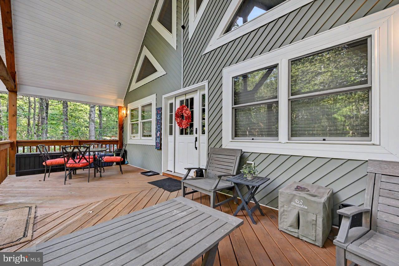 5376 Conoquenissing Dr Property Photo 5