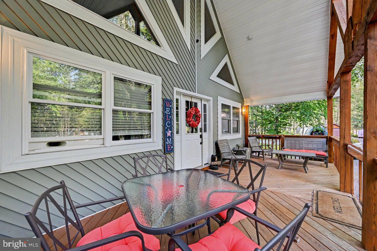 5376 Conoquenissing Dr Property Photo 6