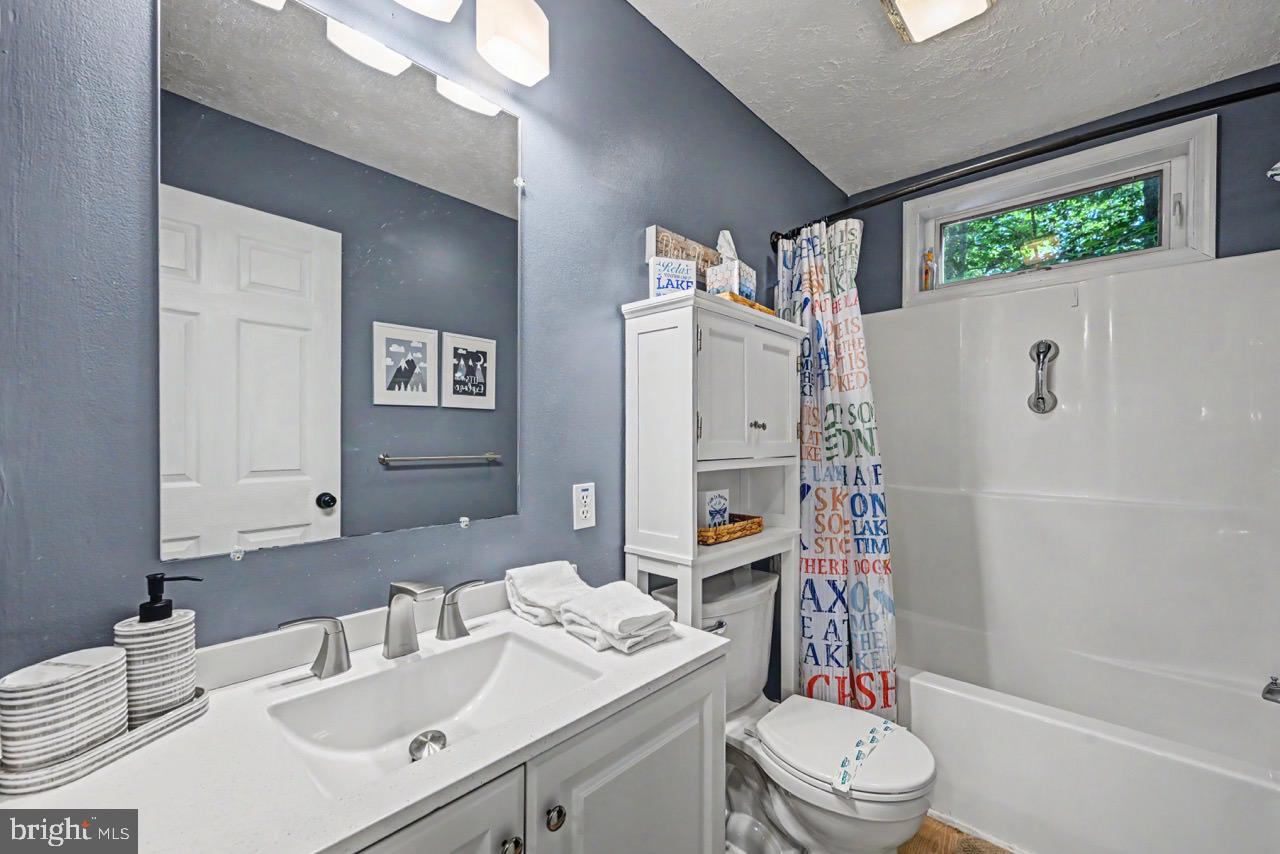 5376 Conoquenissing Dr Property Photo 36
