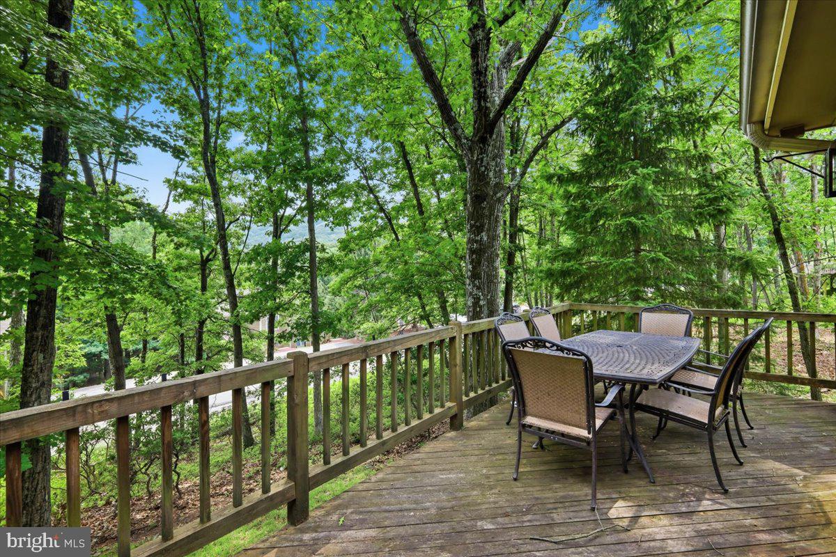 460 Spruce Dr Property Photo 31