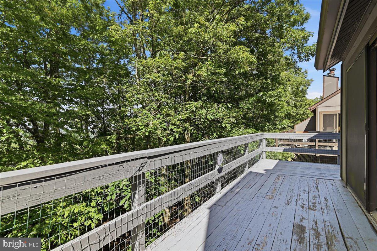 126 Cross Country Ln Property Photo 43