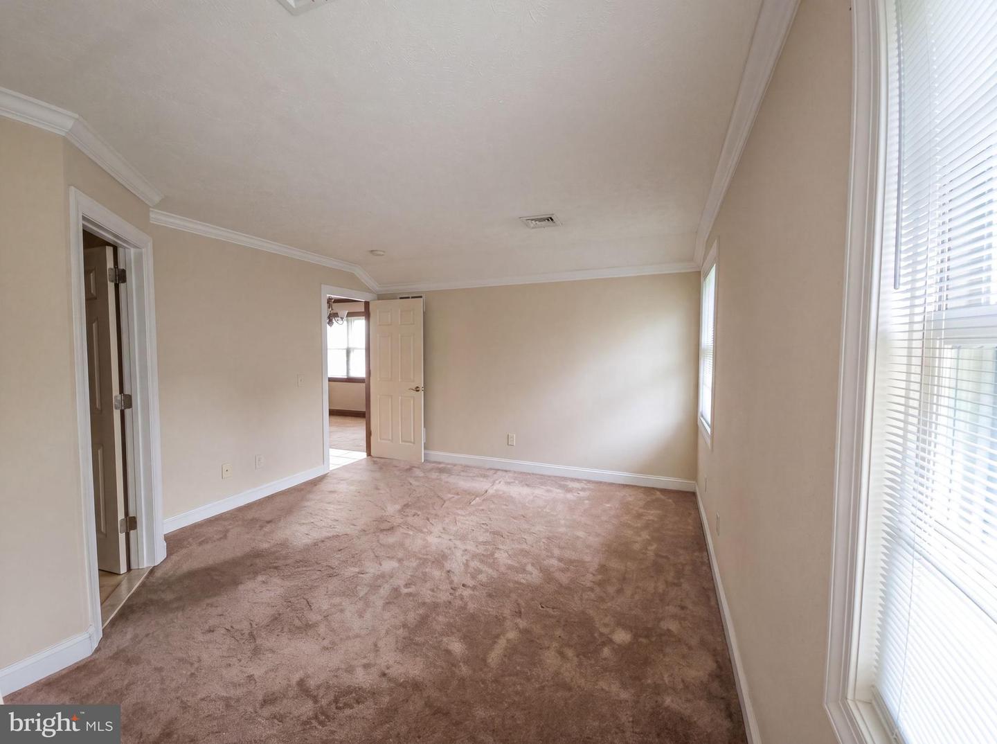 2217 Valley View Dr S Property Photo 37