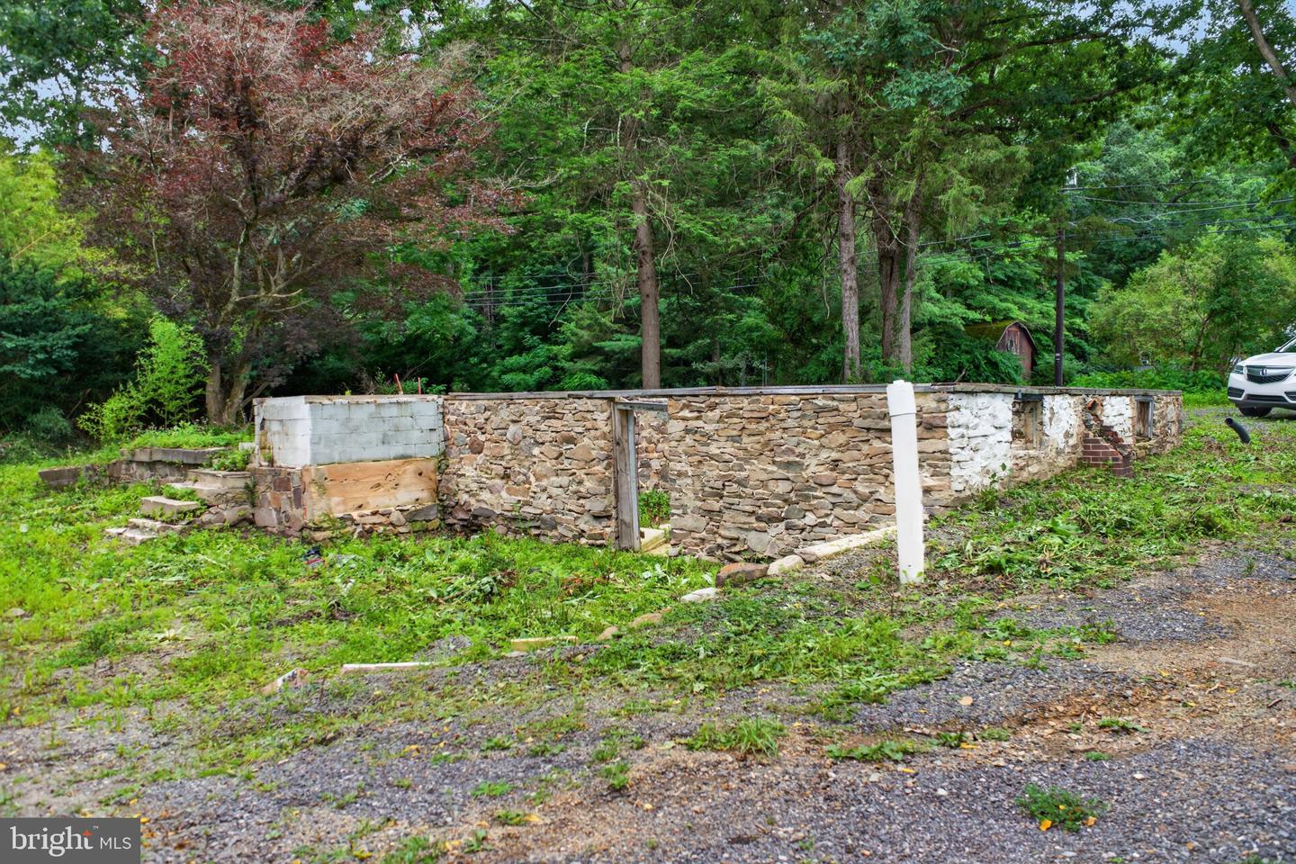 708 Burger Hollow Rd Property Photo 16