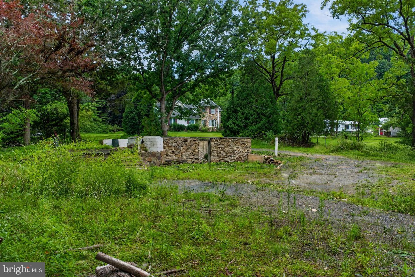708 Burger Hollow Rd Property Photo 17