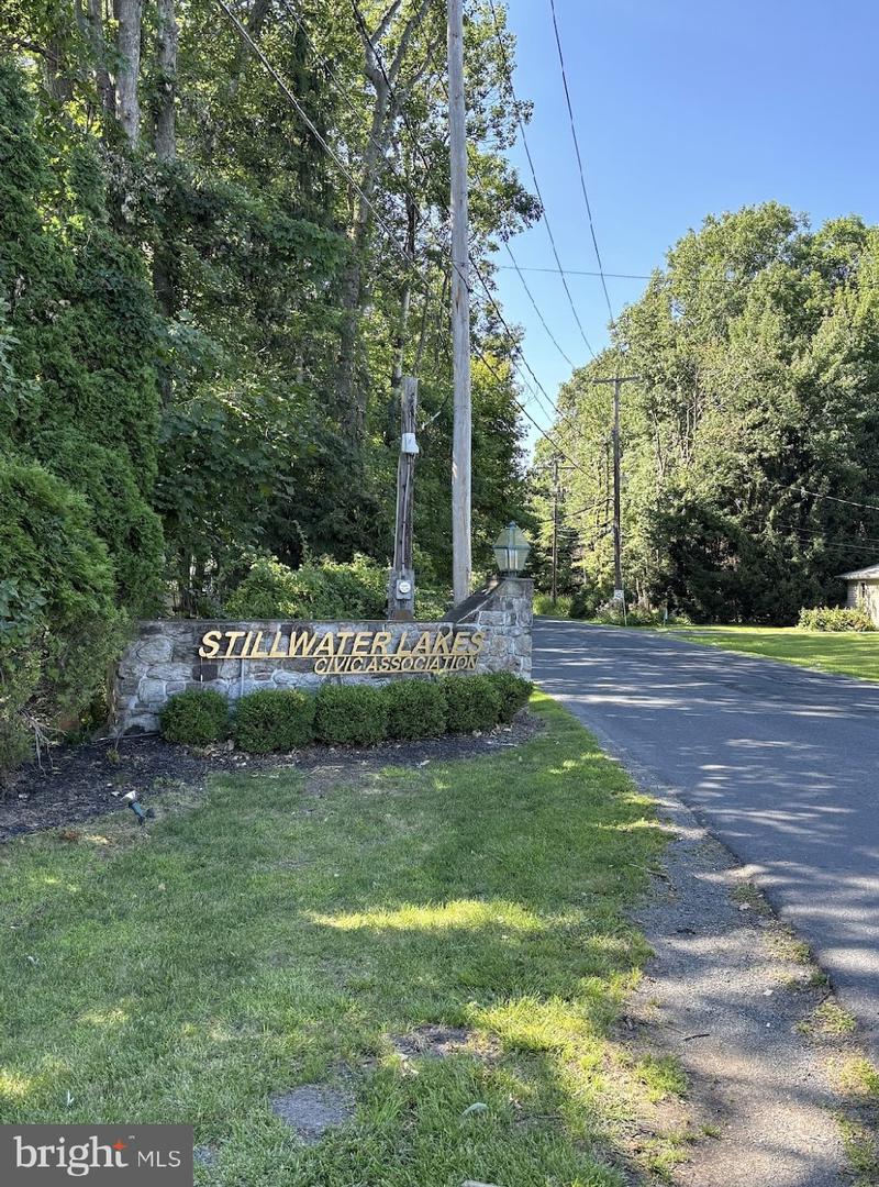 341 Scotch Pine Dr Property Photo 7