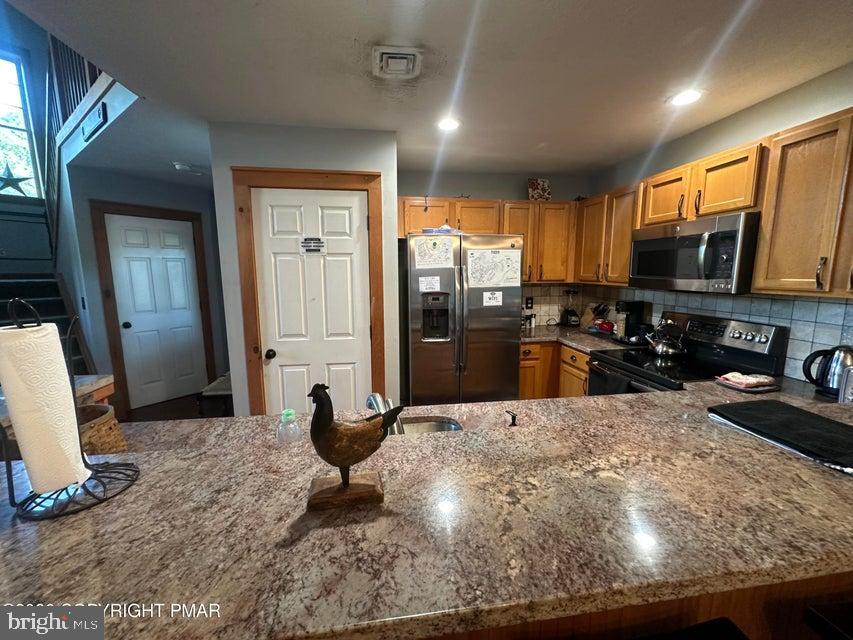 2210 Camelback Dr Property Photo 8