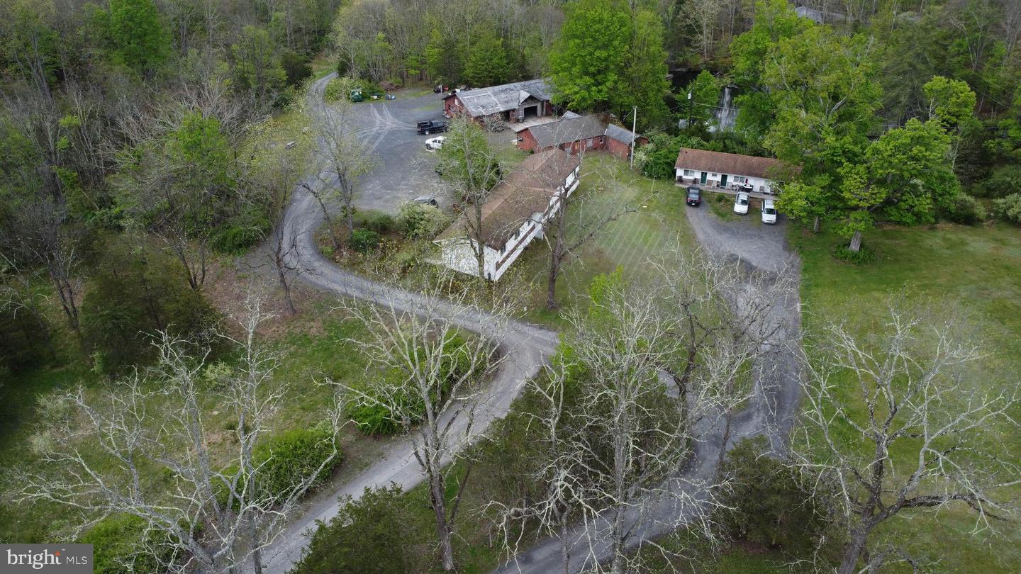 174 Sports Camp Rd Property Photo 3